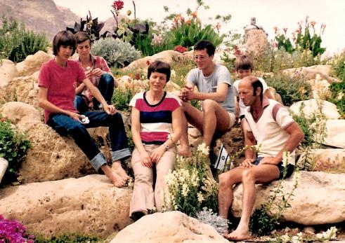 ����� ����� ��� �"�